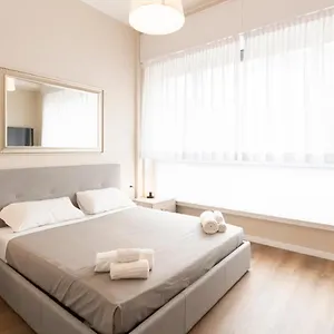 Apartamento Santa Maria Valle 3, Milán