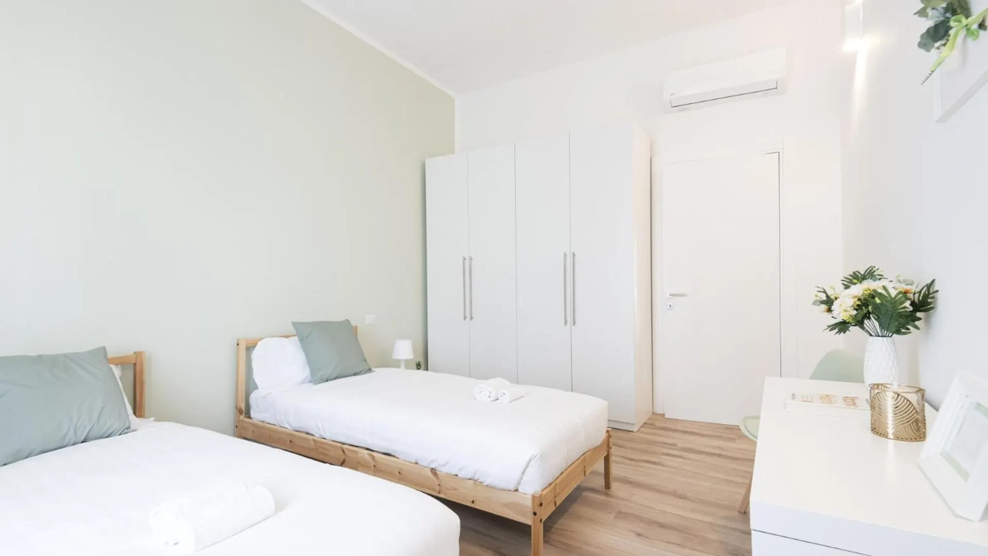 Easylife - Golden Suite Milan Apartment