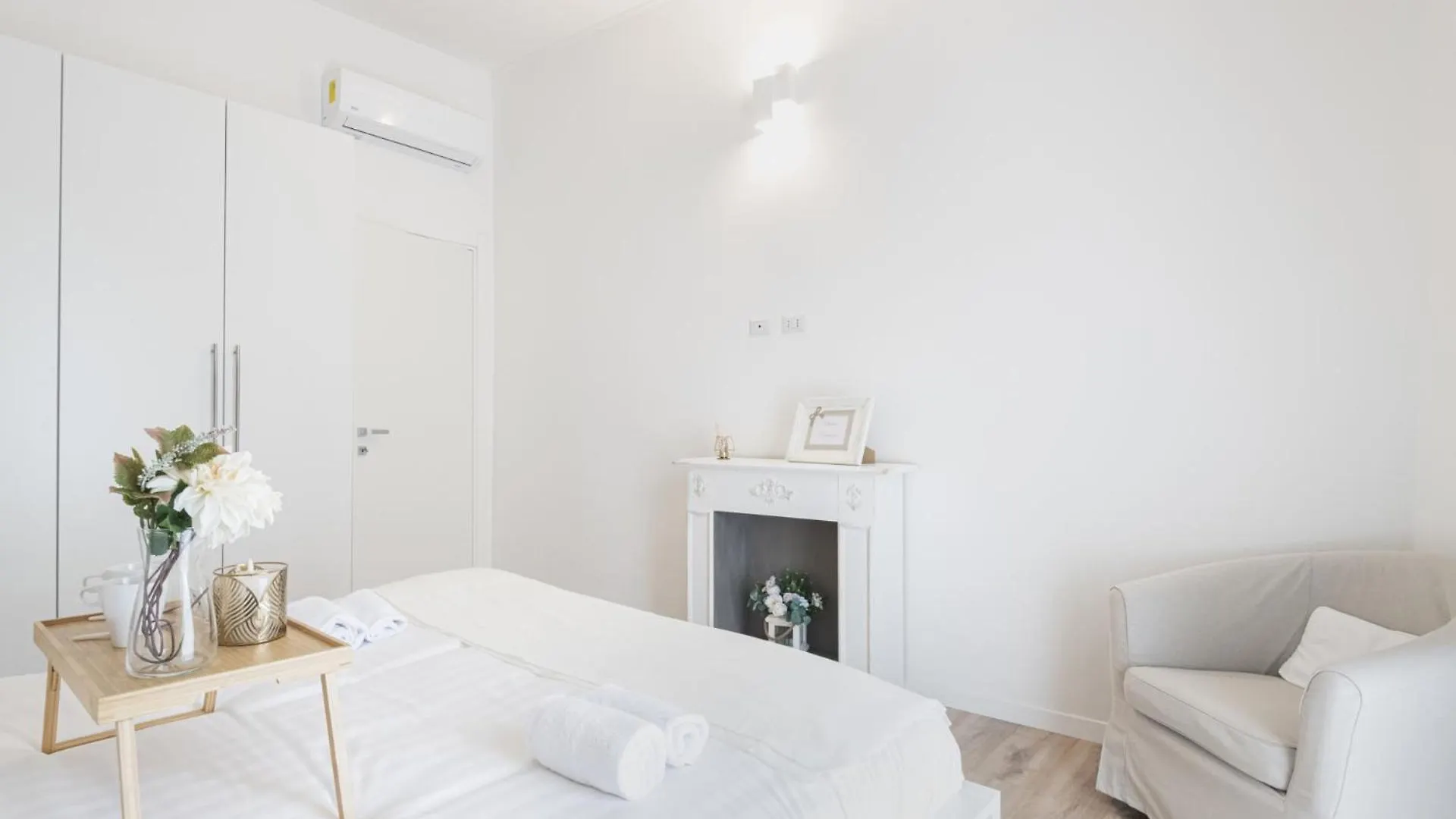 Apartment Easylife - Golden Suite Milan Italy