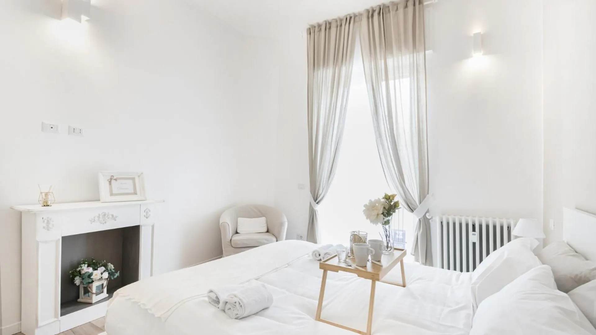 Apartment Easylife - Golden Suite Milan