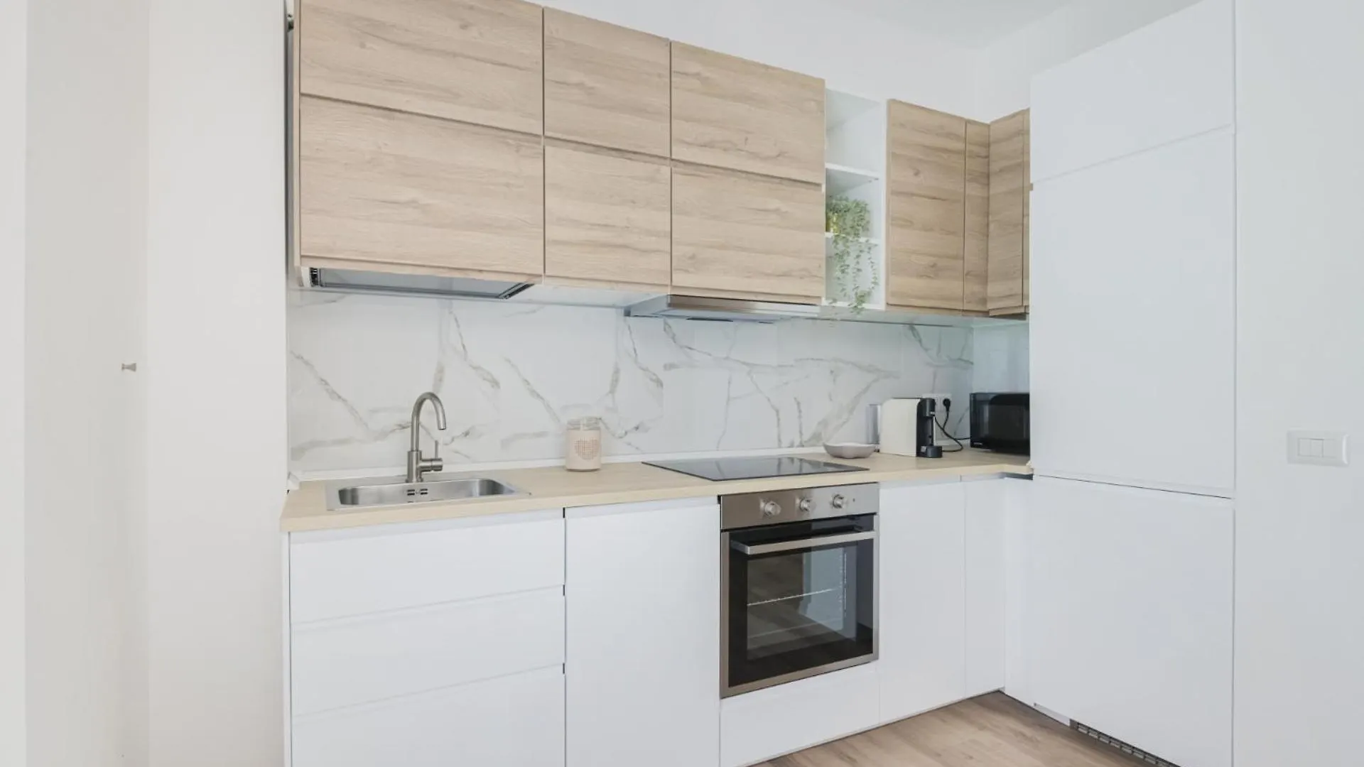 Easylife - Golden Suite Milan
