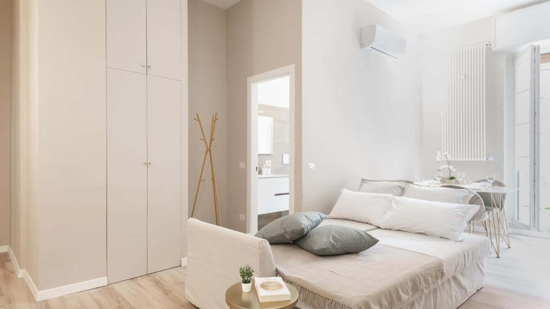 Easylife - Golden Suite Milan Apartment