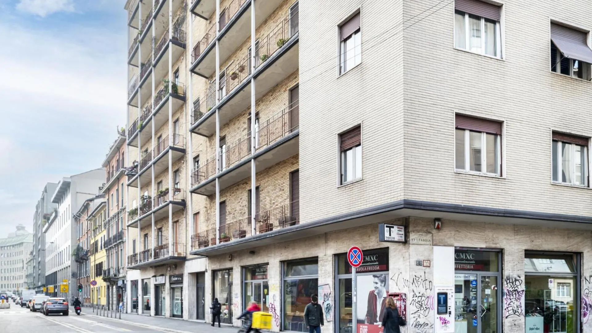 Easylife - Golden Suite location